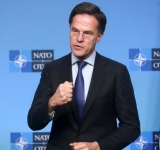 Младенов: Хамас трябва да се разоръжи